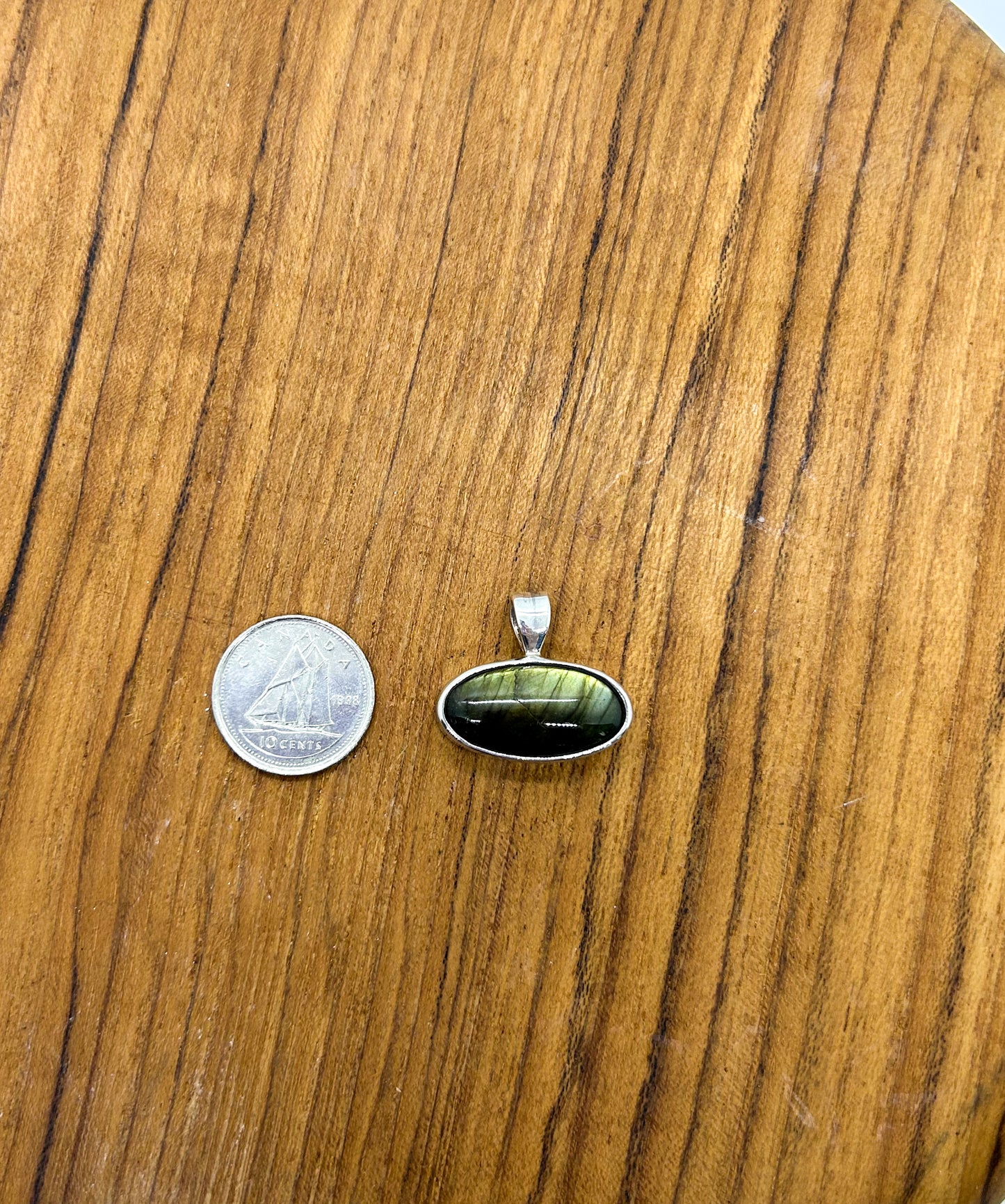 Long Oval Labradorite Pendant