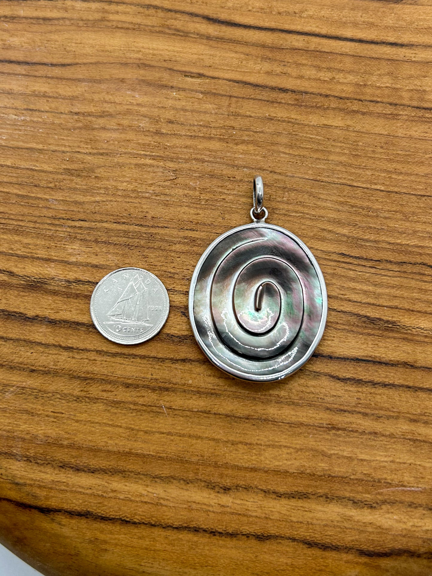 Black Mother of Pearl Pendant