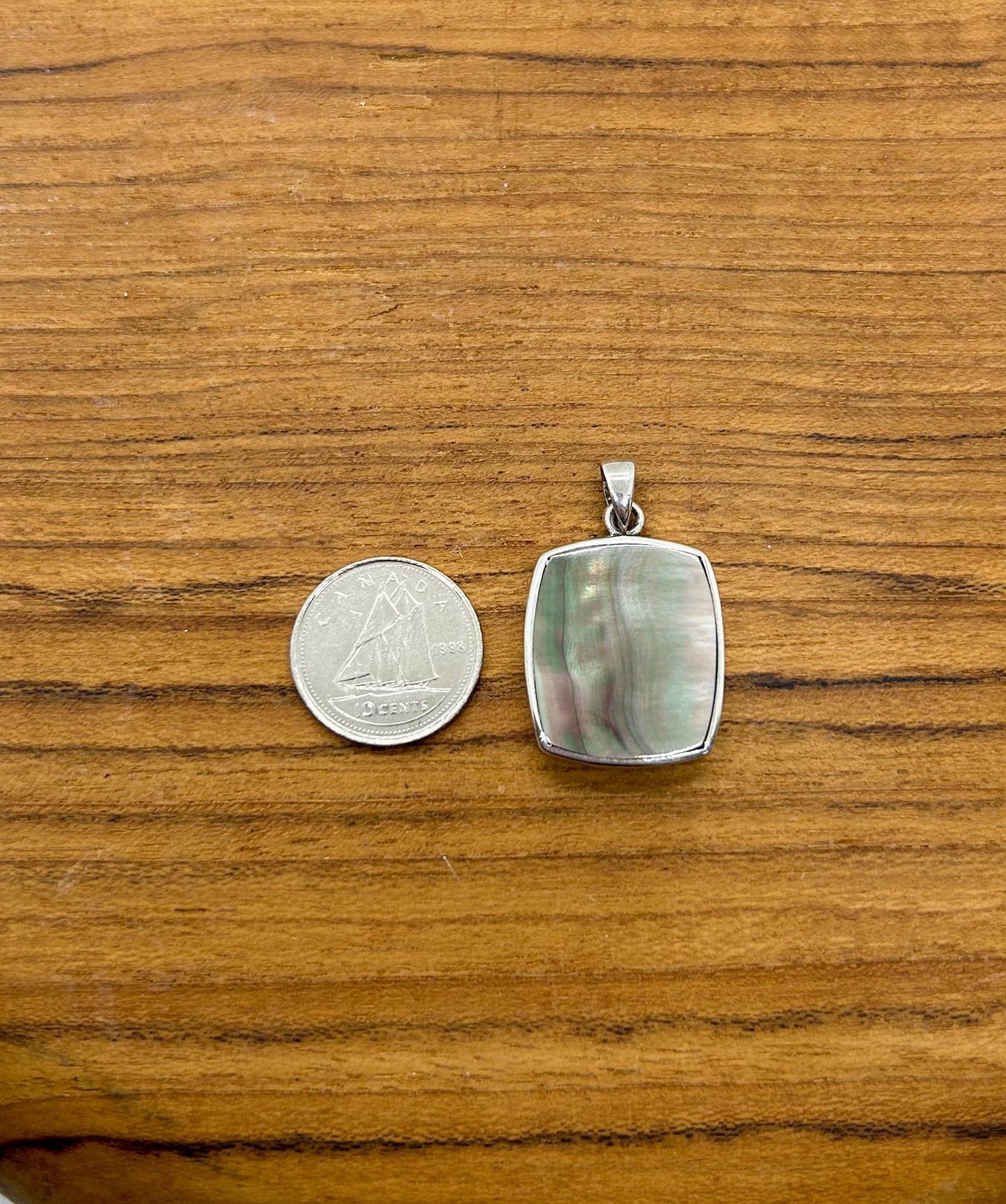 Black Mother of Pearl Pendant