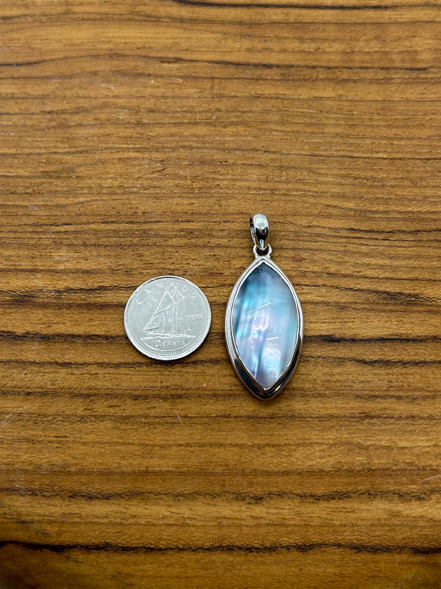 Black Mother of Pearl Pendant