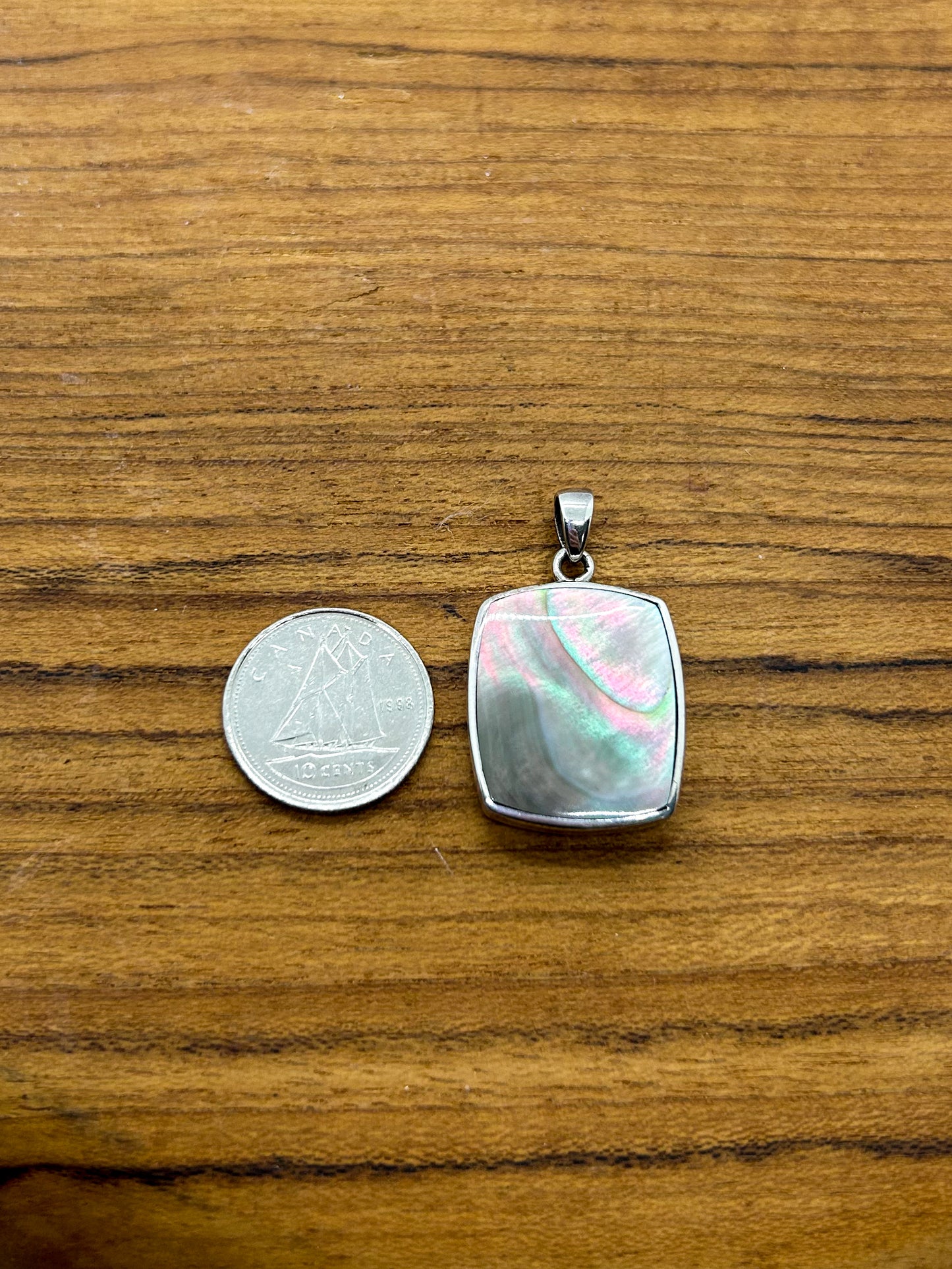 Black Mother of Pearl Pendant