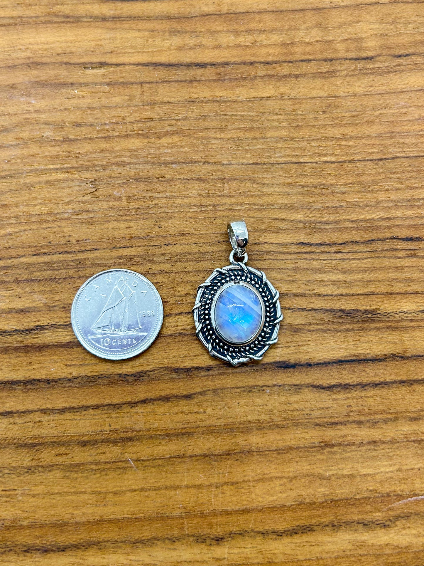 Dainty Moonstone Filigree Pendant