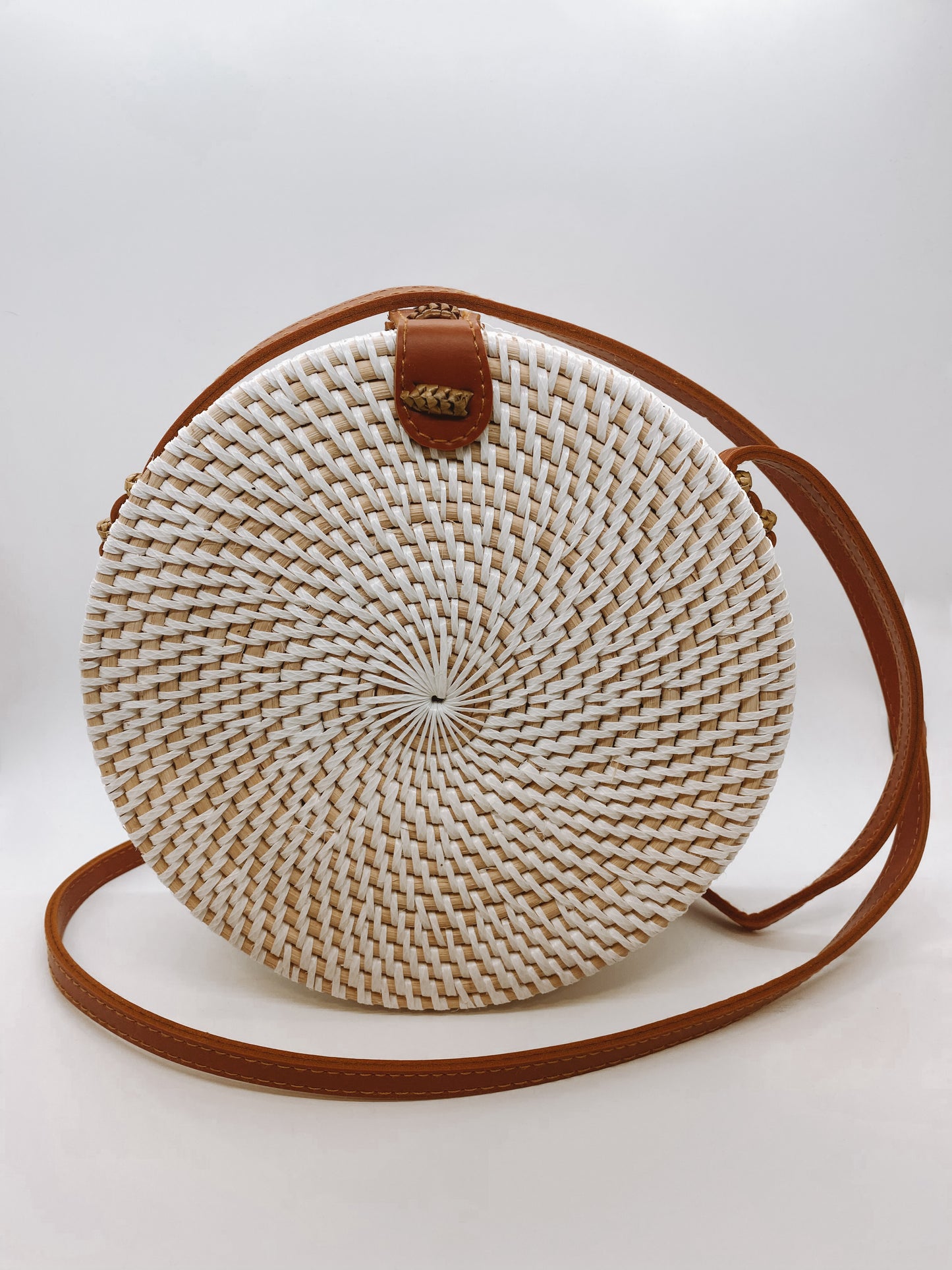 Circle Rattan Purse- White