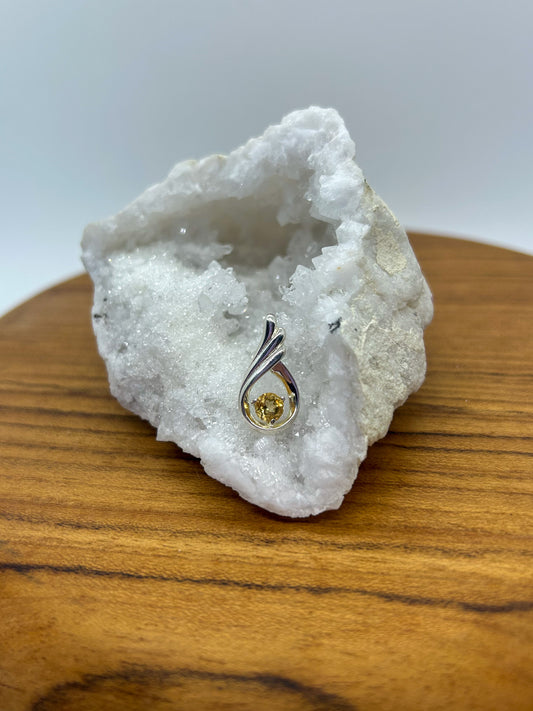 Citrine Feed-Through Pendant