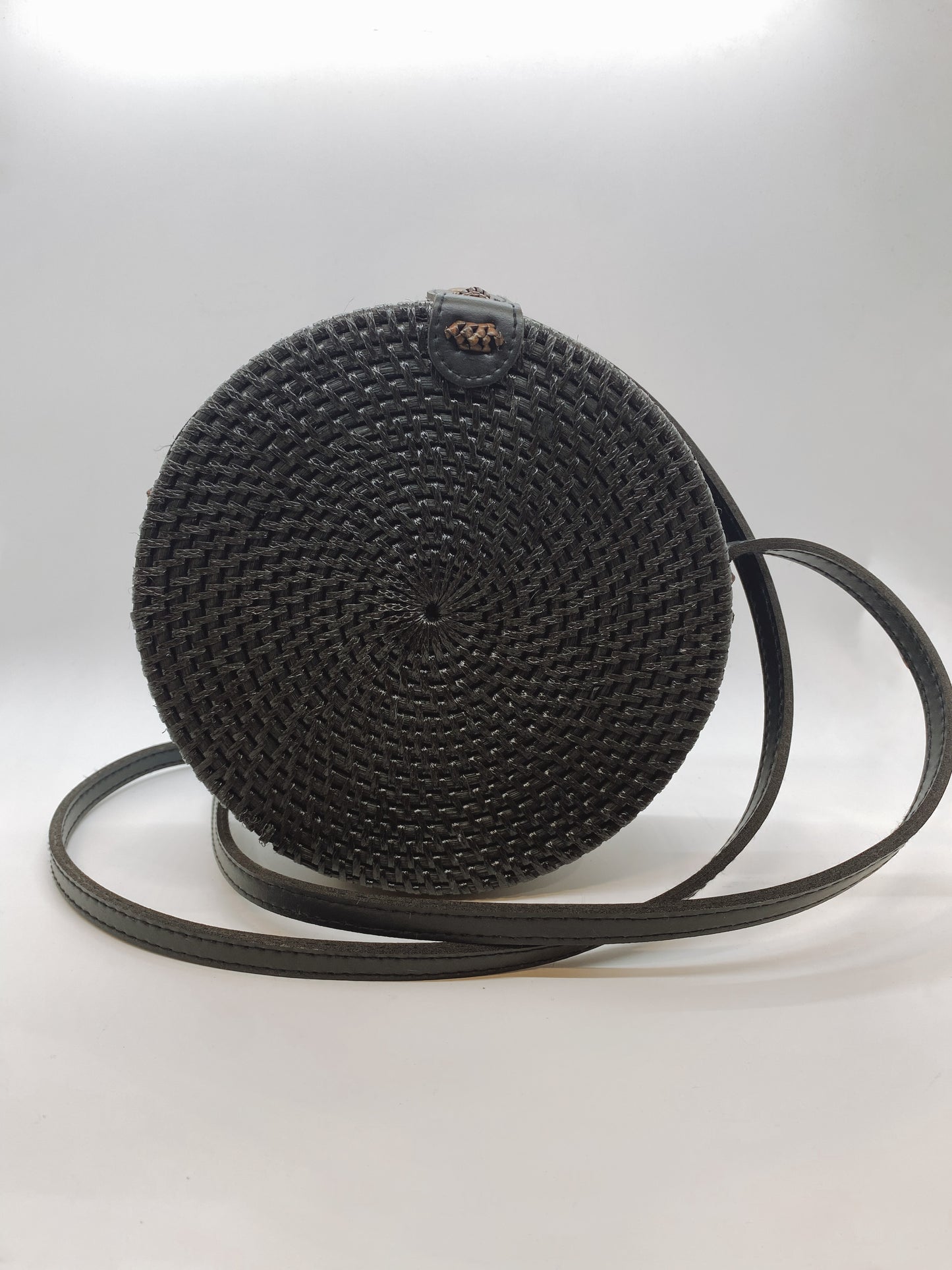 Circle Rattan Purse- Black