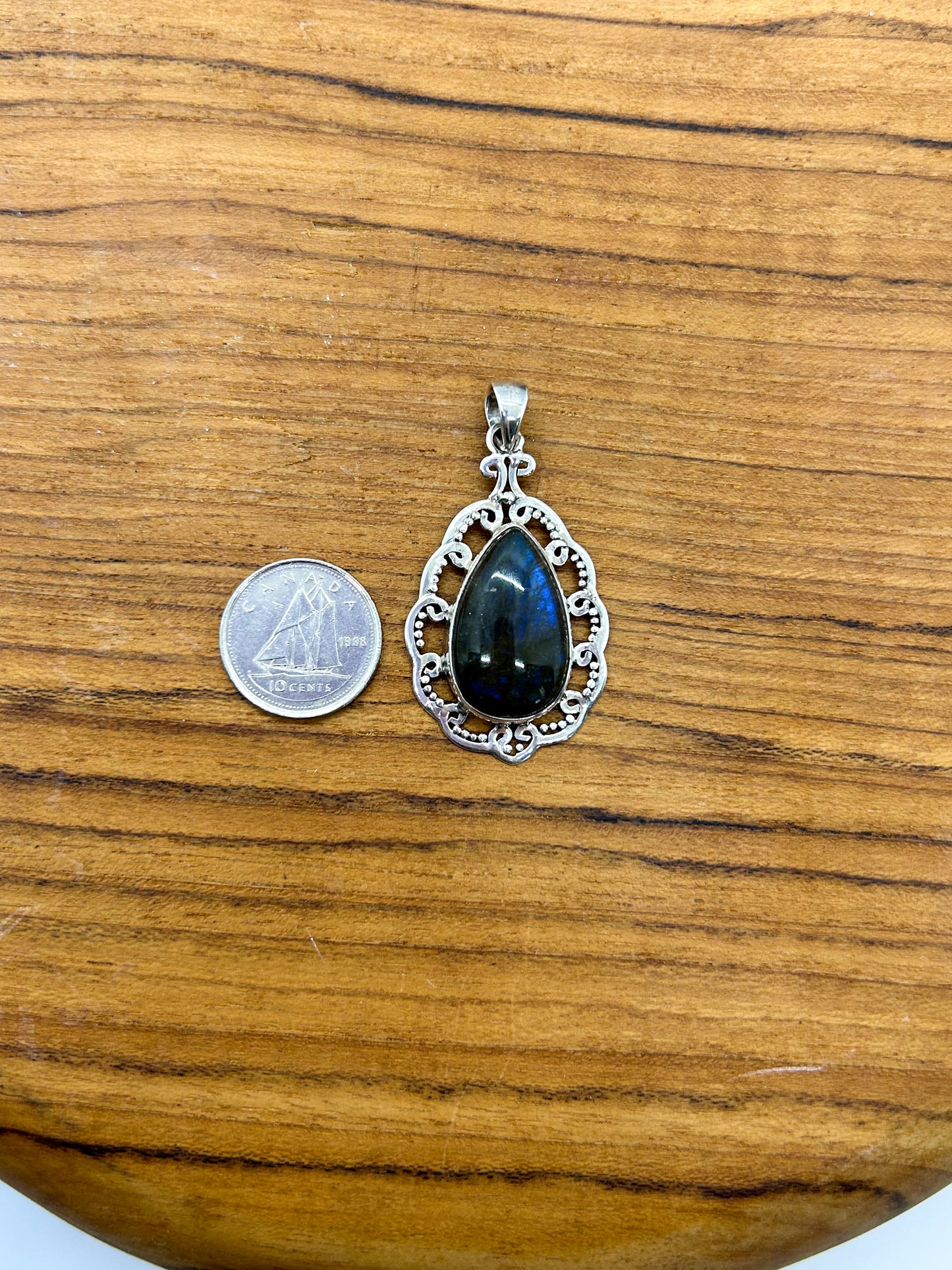 Filigree Teardrop Labradorite Pendant