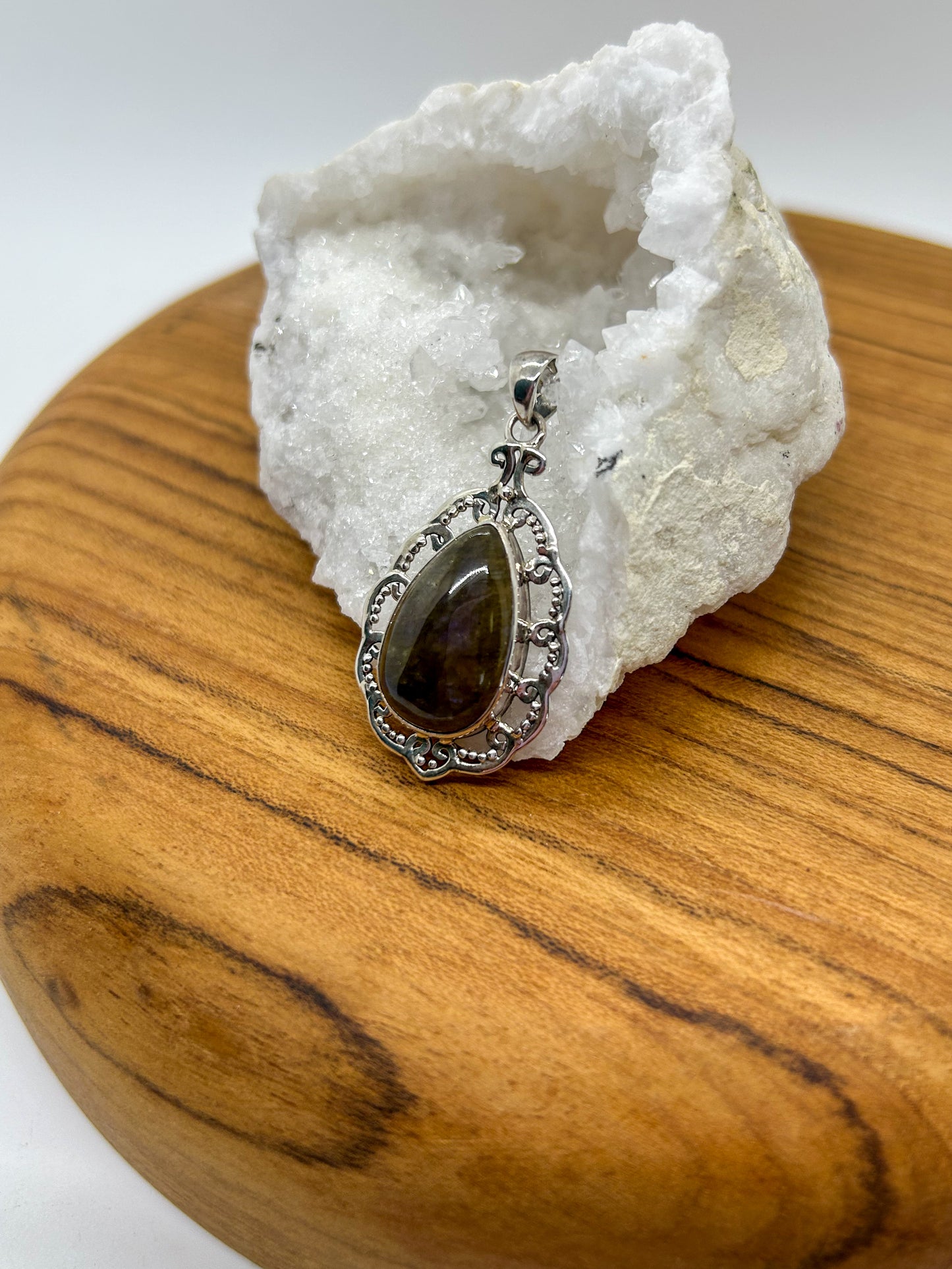 Filigree Teardrop Labradorite Pendant