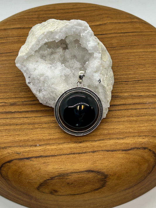 Round Onyx Pendant