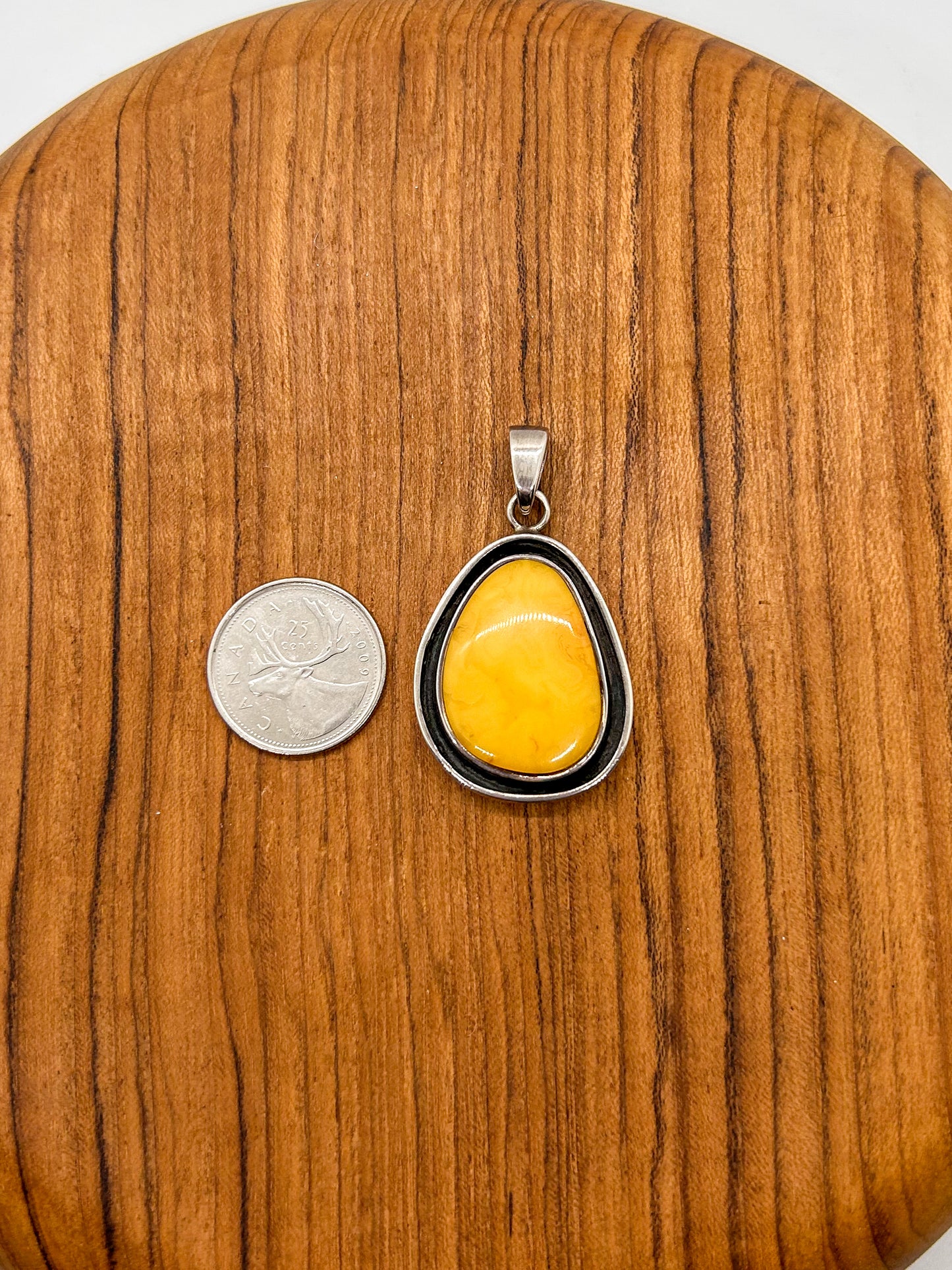 Butterscotch Amber Outline Pendant