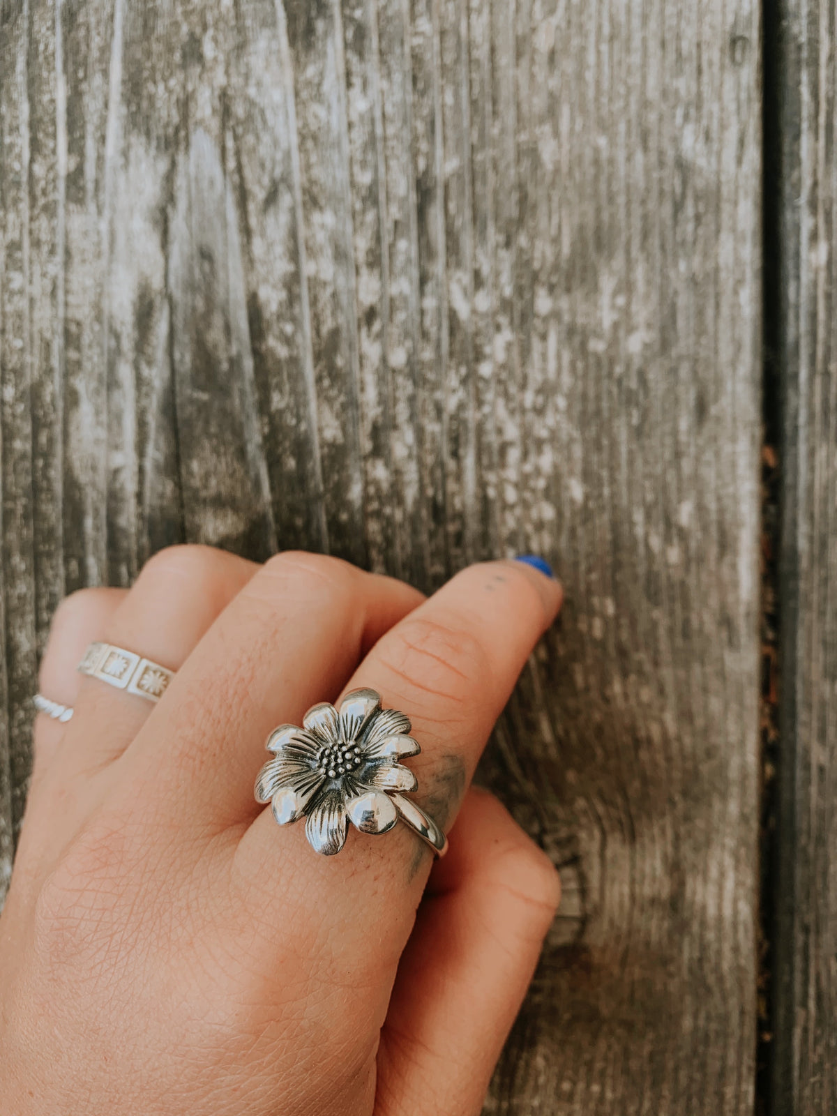 Flower on sale silver ring