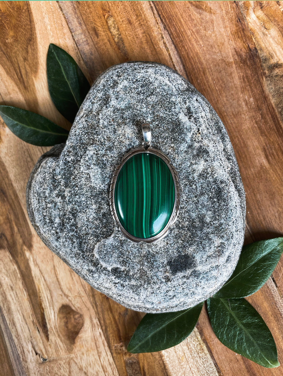 Oval Malachite Pendant