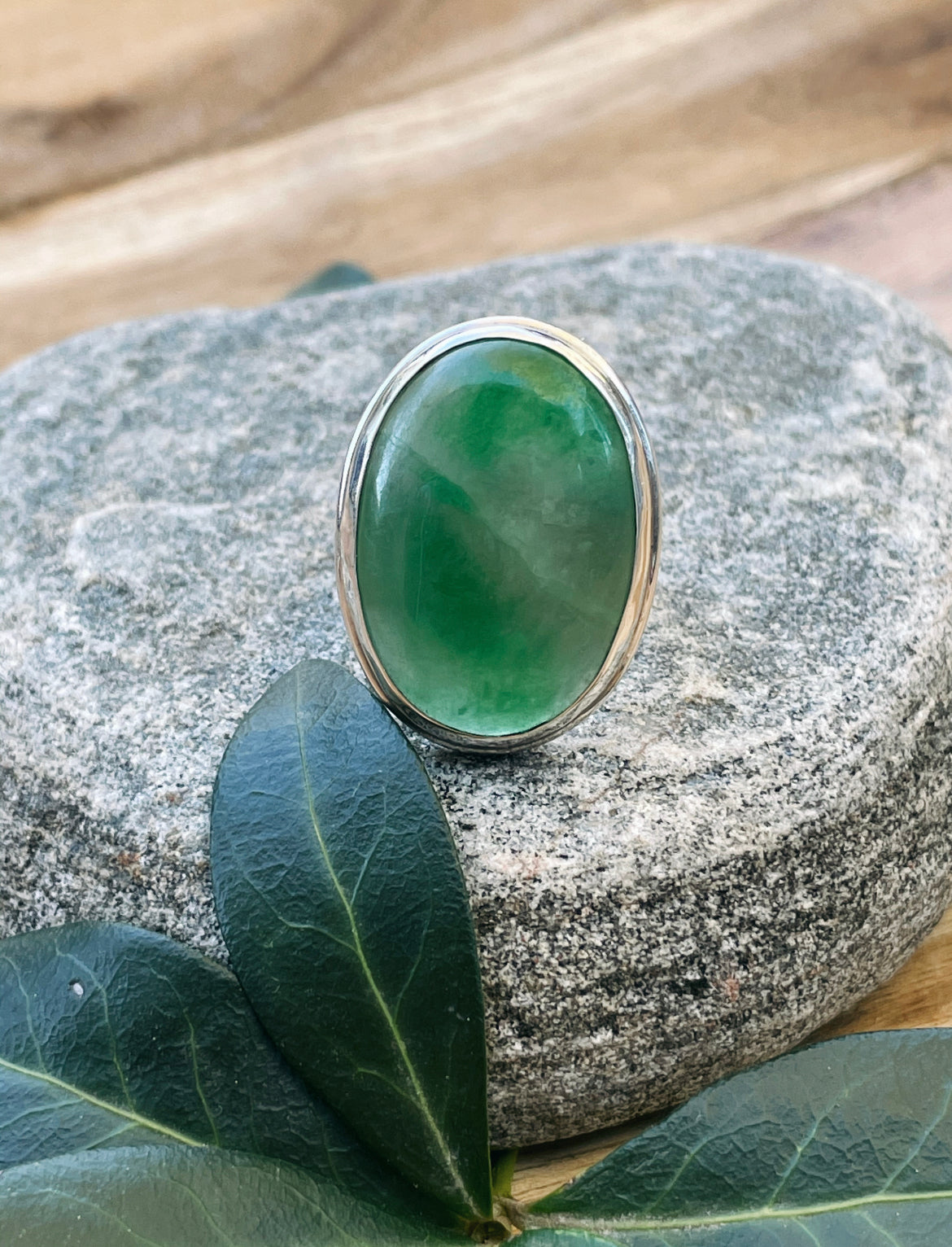 Stunning Oval Jade Ring (size 7)