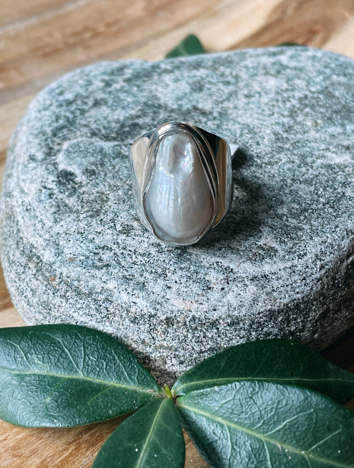 Mother of Pearl Ring (Size 7)