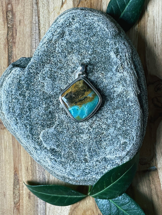 Shore-Break Peruvian Opal Pendant