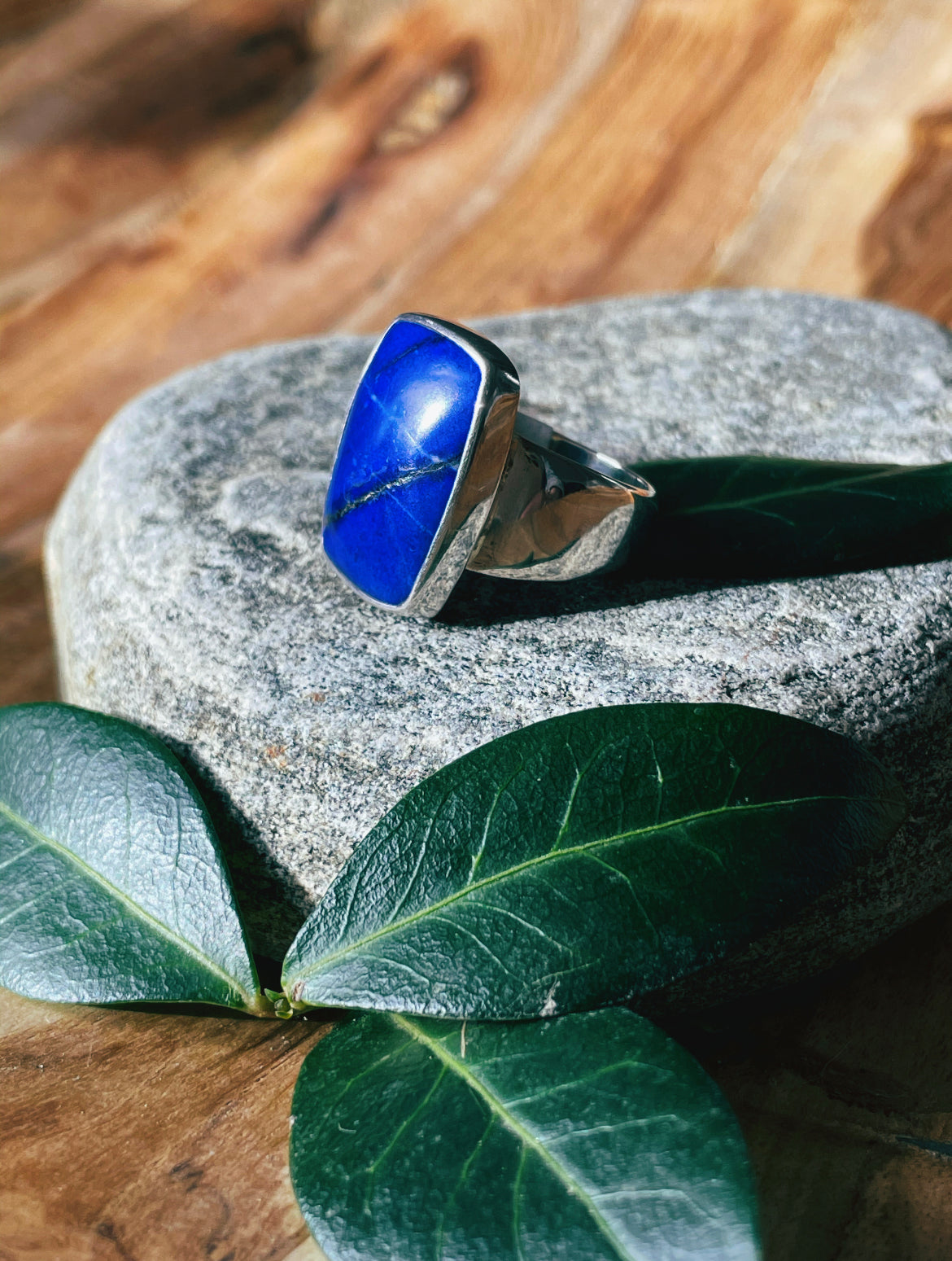 Queen's Lapis Lazuli Ring (Size 6.5)